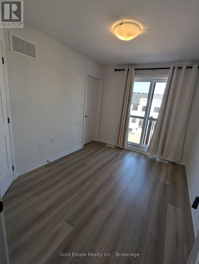 11 - 55 TOM BROWN DRIVE - Photo 8