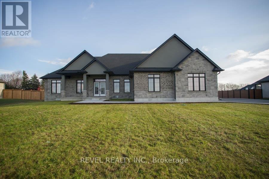 14 BOWEN PLACE - Photo 1