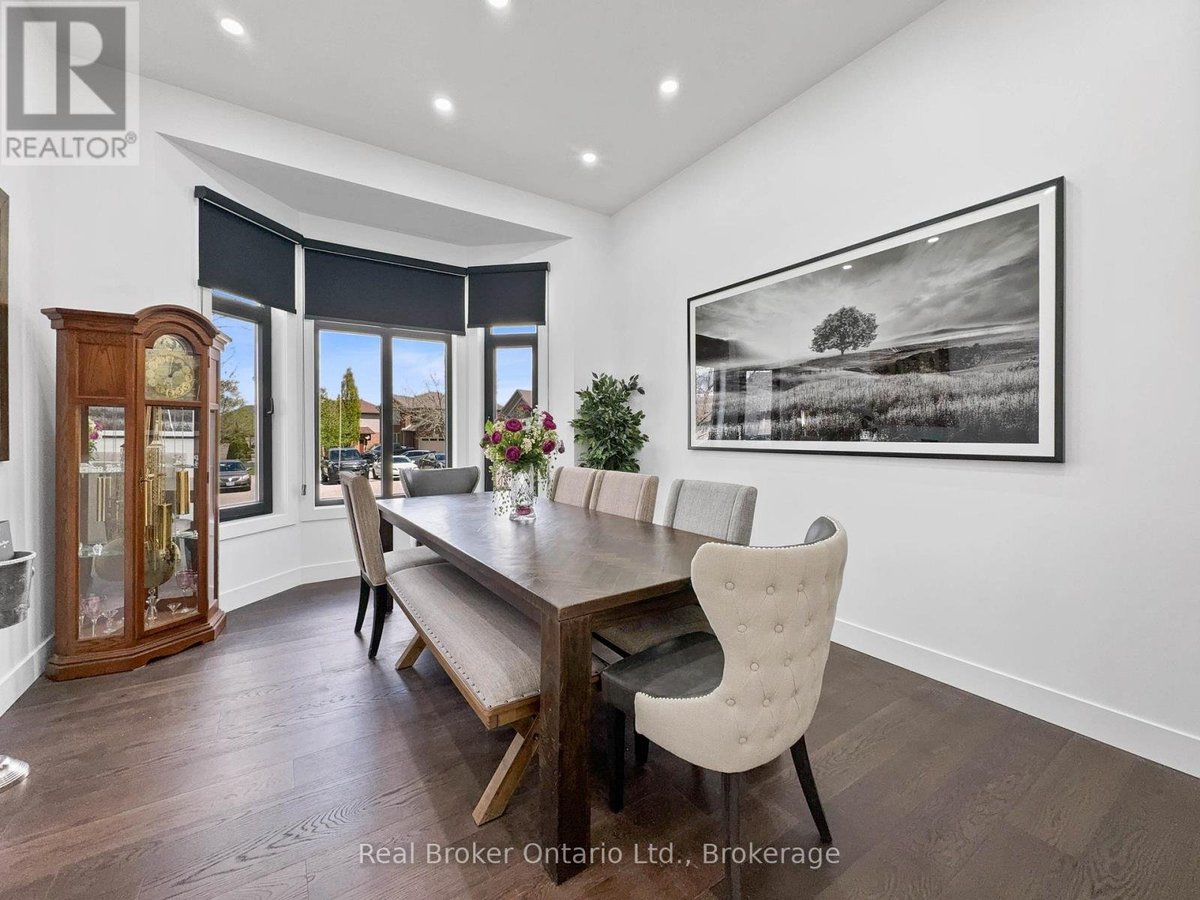 19 ZAVARELLA COURT - Photo 4