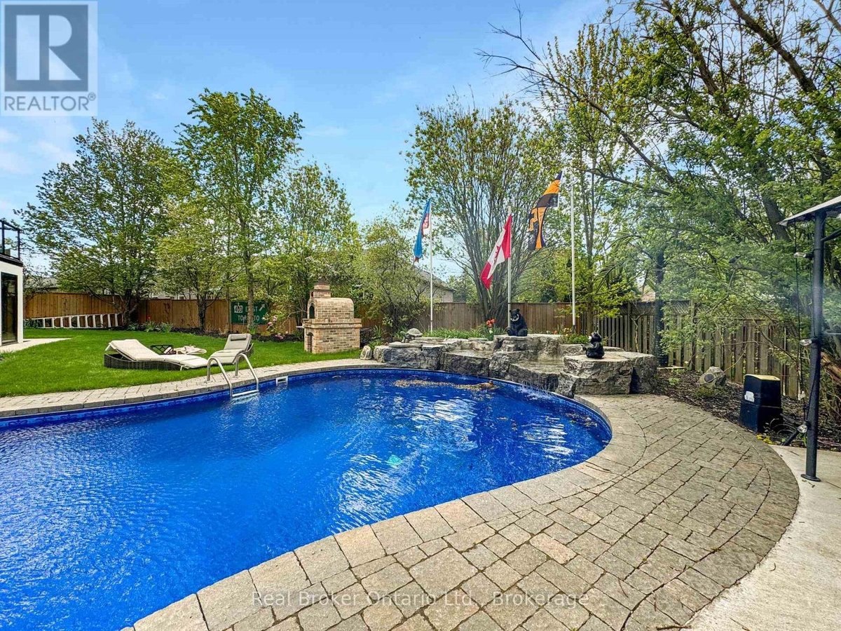 19 ZAVARELLA COURT - Photo 32