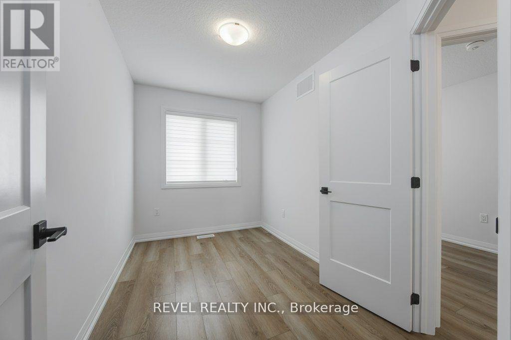 70 - 120 COURT DRIVE - Photo 28