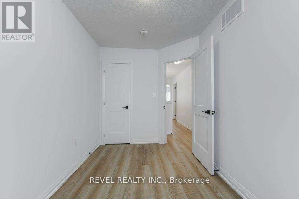 70 - 120 COURT DRIVE - Photo 29