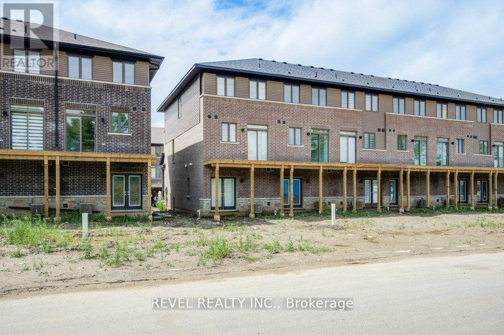 70 - 120 COURT DRIVE - Photo 34