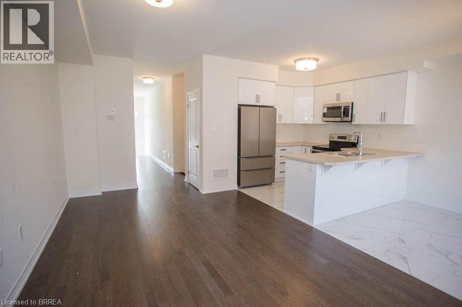 27 WAKELING Drive - Photo 3