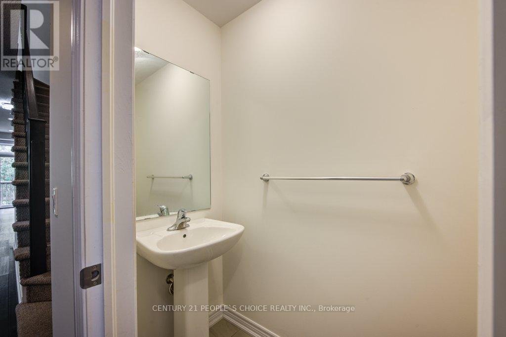 30 - 77 DIANA AVENUE - Photo 4