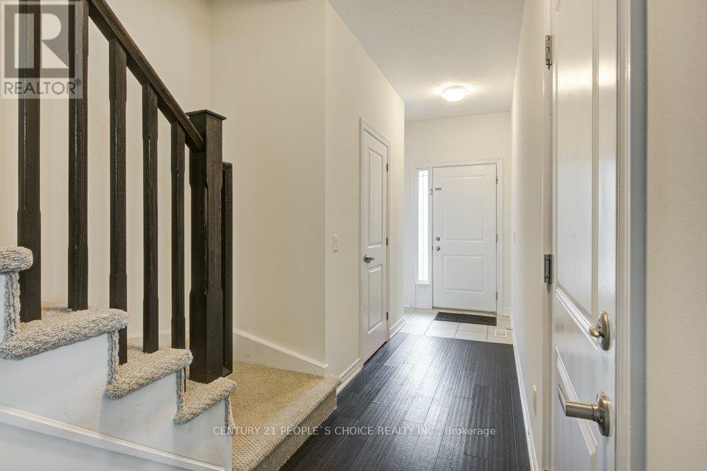 30 - 77 DIANA AVENUE - Photo 5