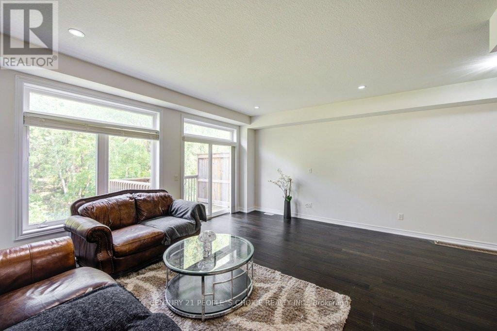 30 - 77 DIANA AVENUE - Photo 14