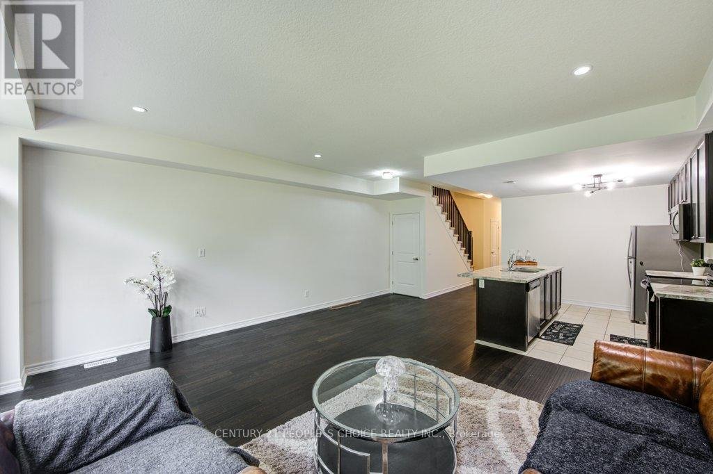 30 - 77 DIANA AVENUE - Photo 18