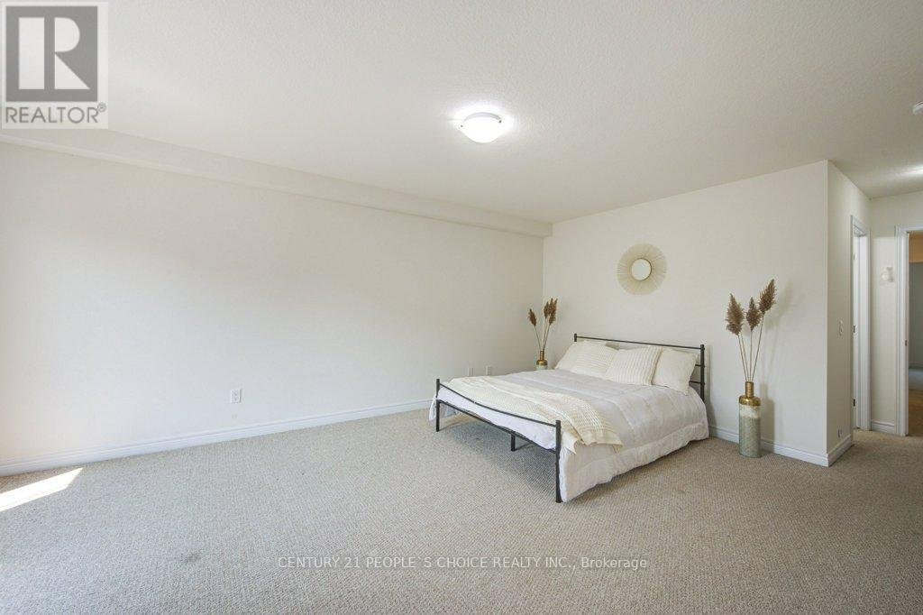 30 - 77 DIANA AVENUE - Photo 33