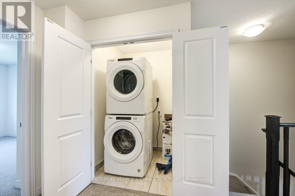 30 - 77 DIANA AVENUE - Photo 41