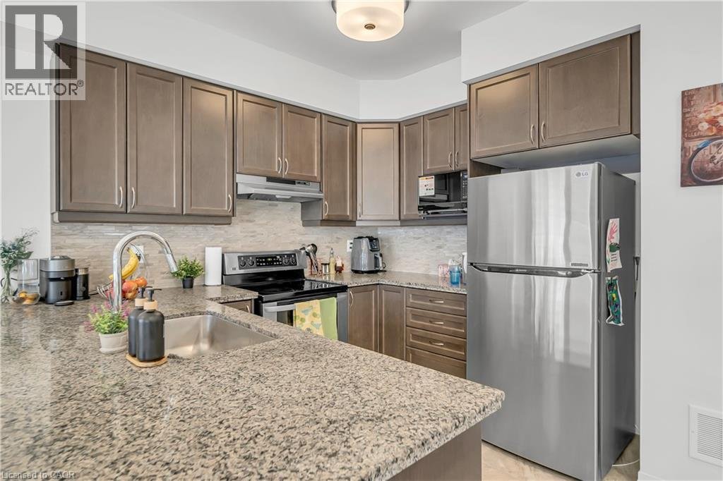 28 DENNIS Avenue - Photo 7