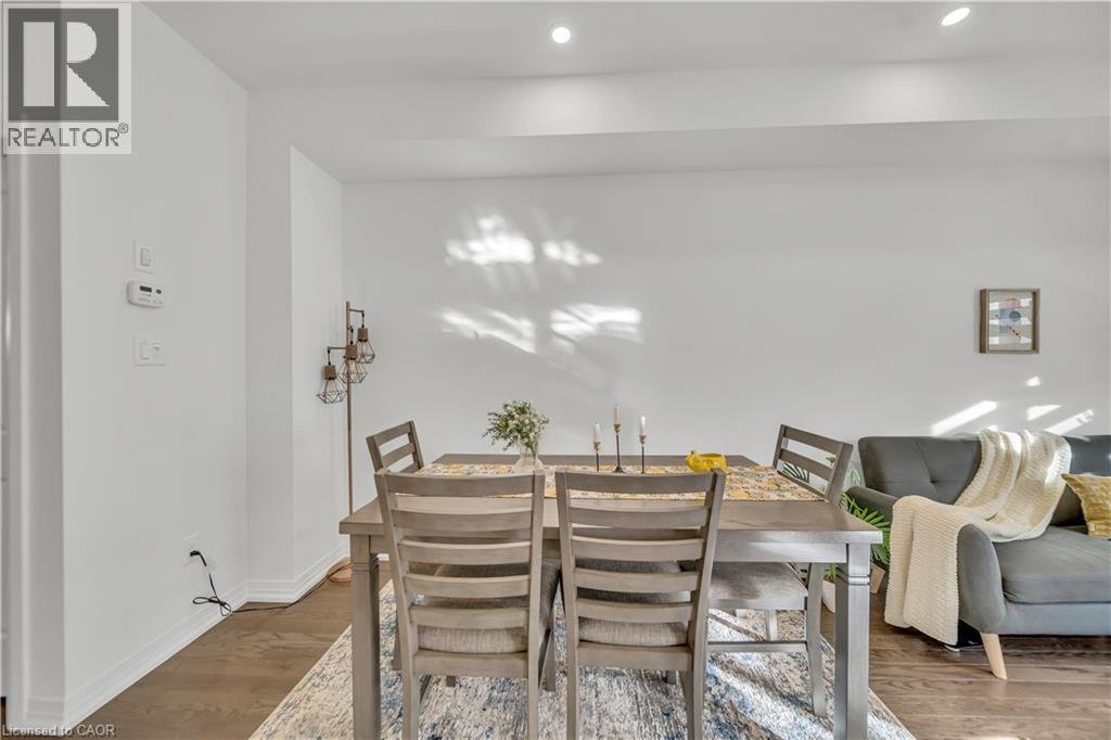 28 DENNIS Avenue - Photo 11