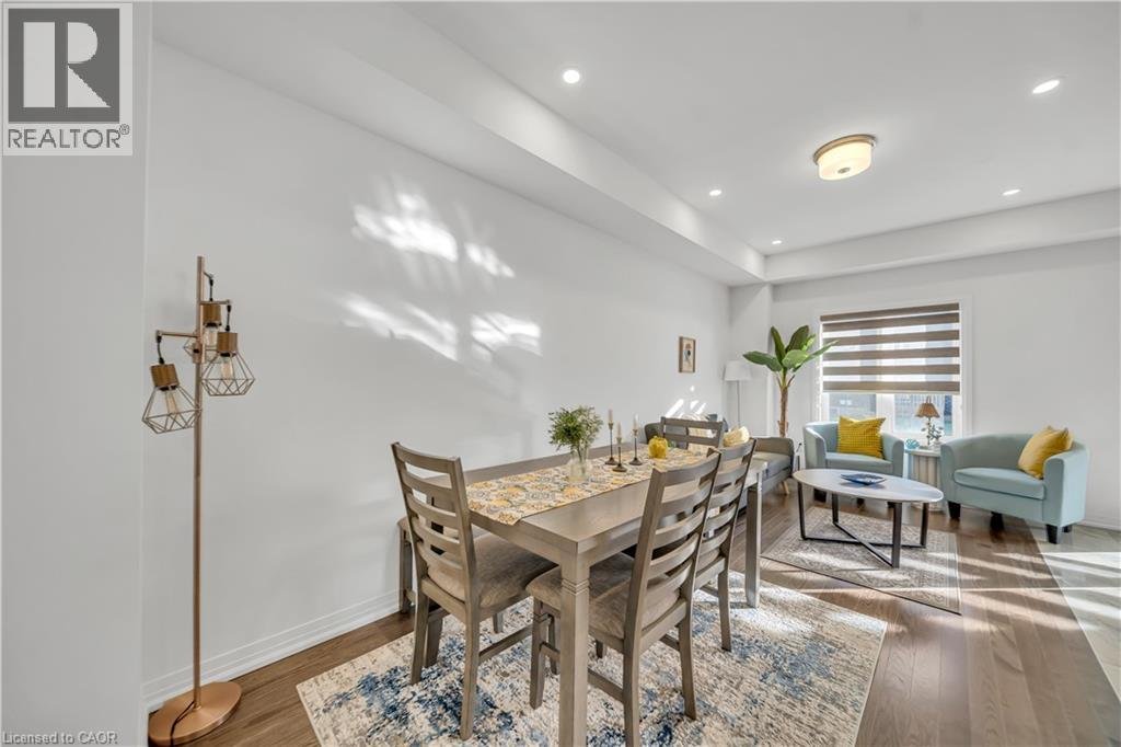 28 DENNIS Avenue - Photo 12