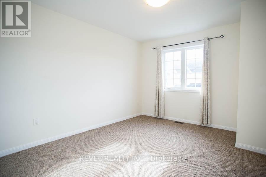 22 - 21 DIANA AVENUE - Photo 13