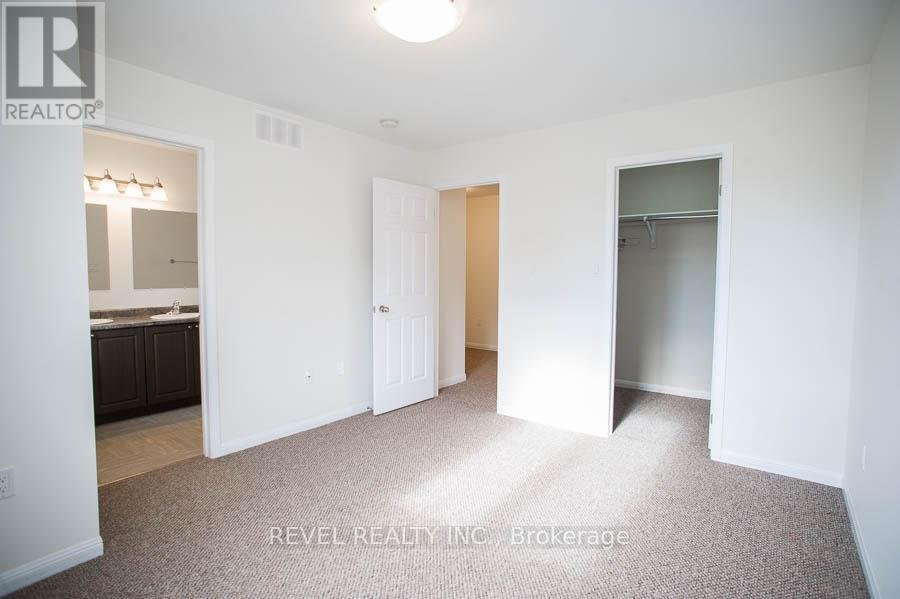 22 - 21 DIANA AVENUE - Photo 14