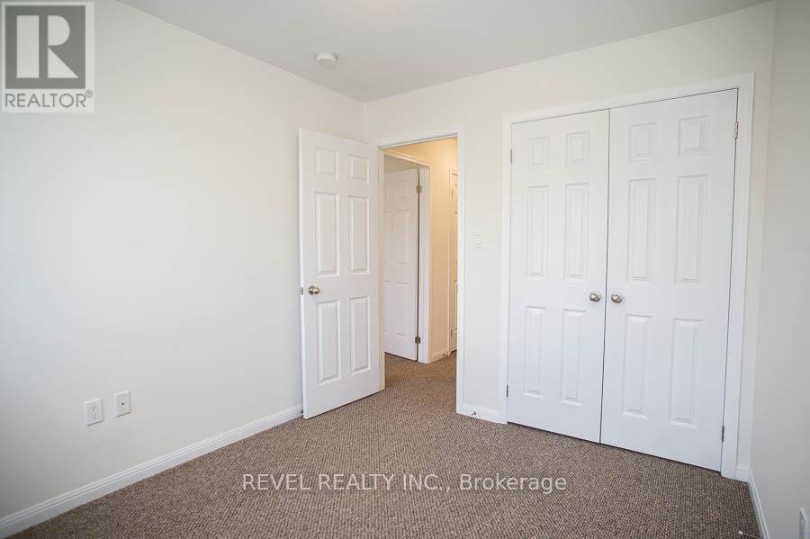 22 - 21 DIANA AVENUE - Photo 18