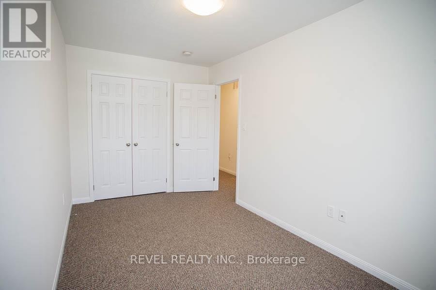 22 - 21 DIANA AVENUE - Photo 20