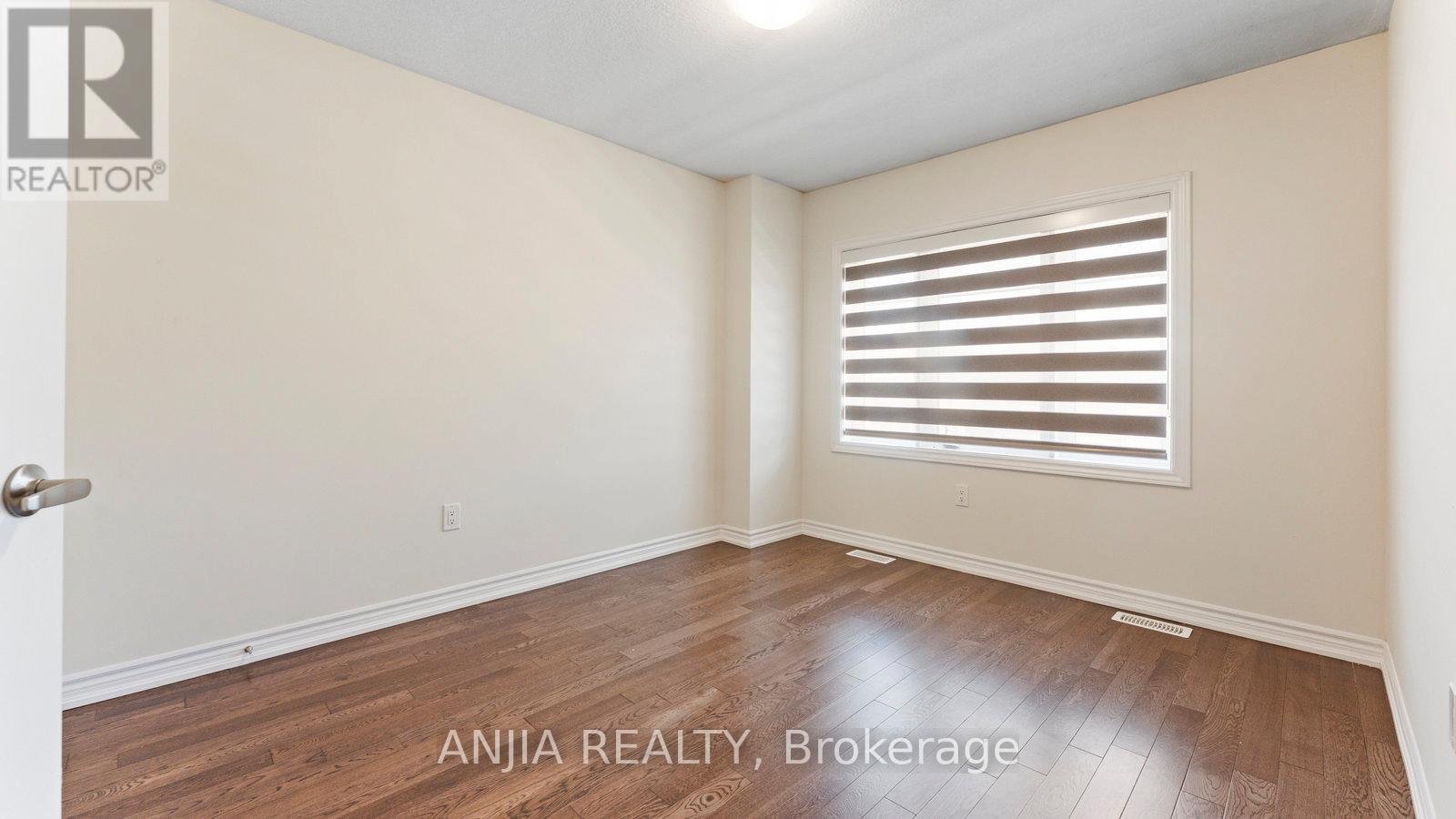 1 GUNN AVENUE - Photo 10