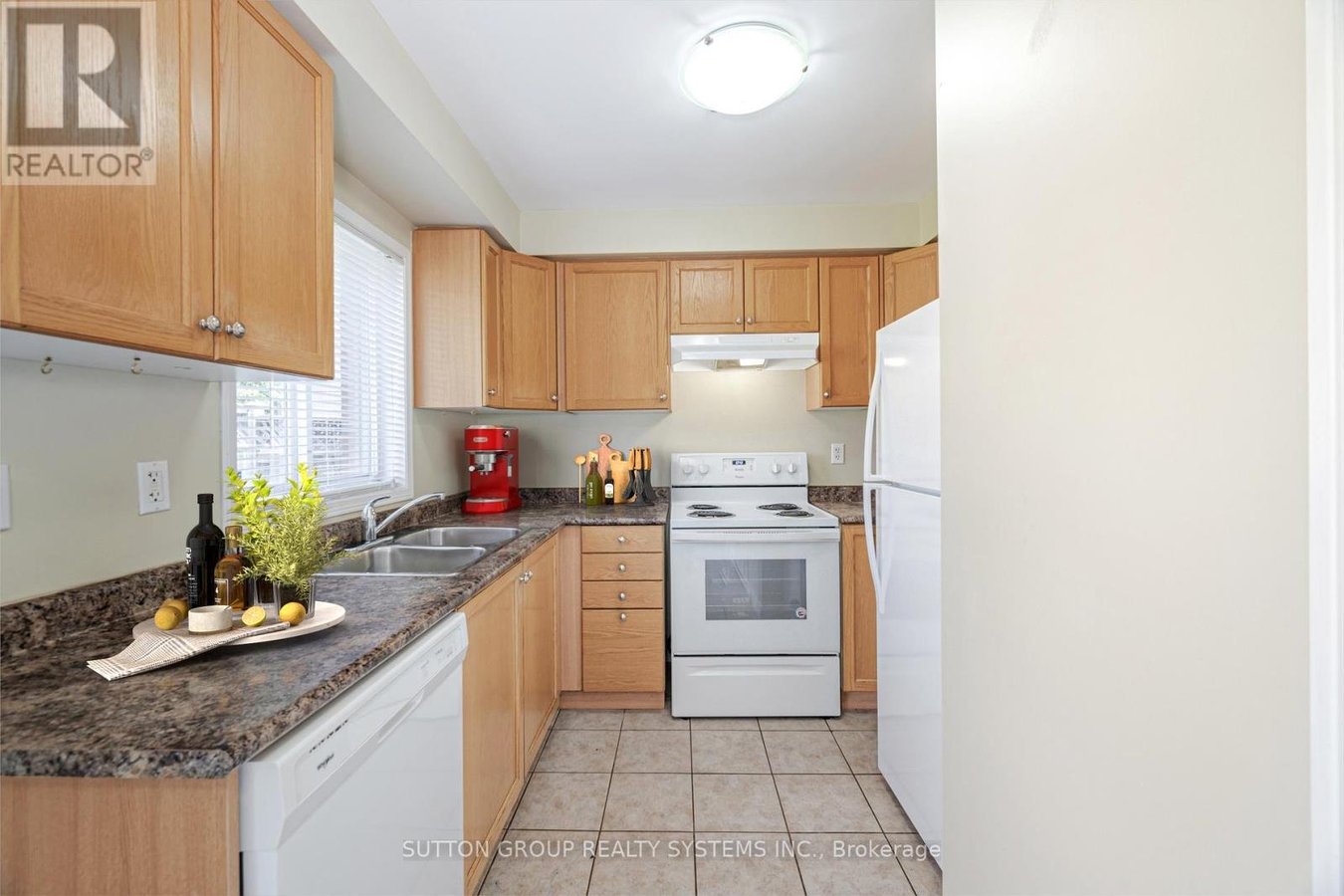 UPPER - 148 OSBORN AVENUE - Photo 6