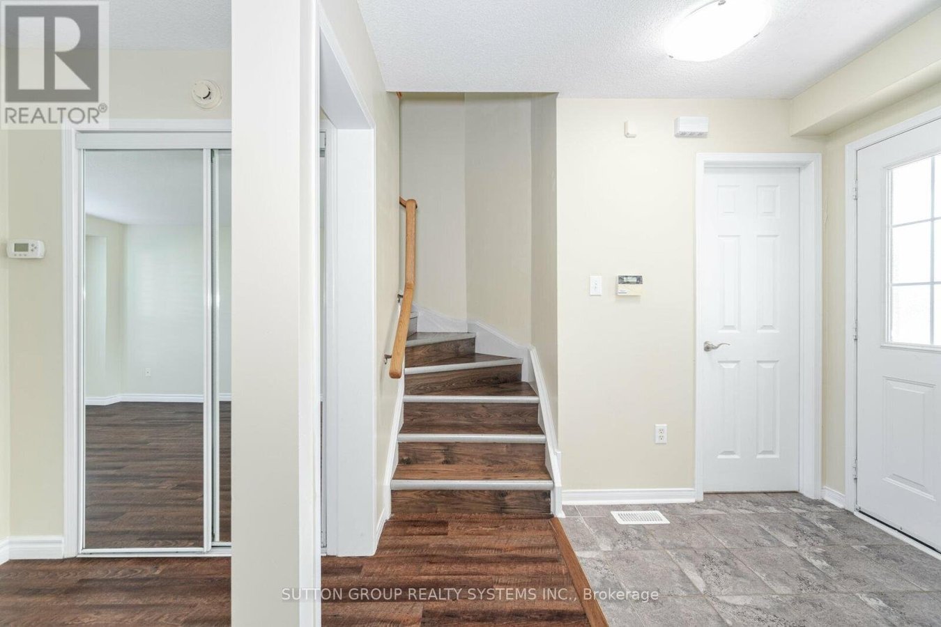 UPPER - 148 OSBORN AVENUE - Photo 9