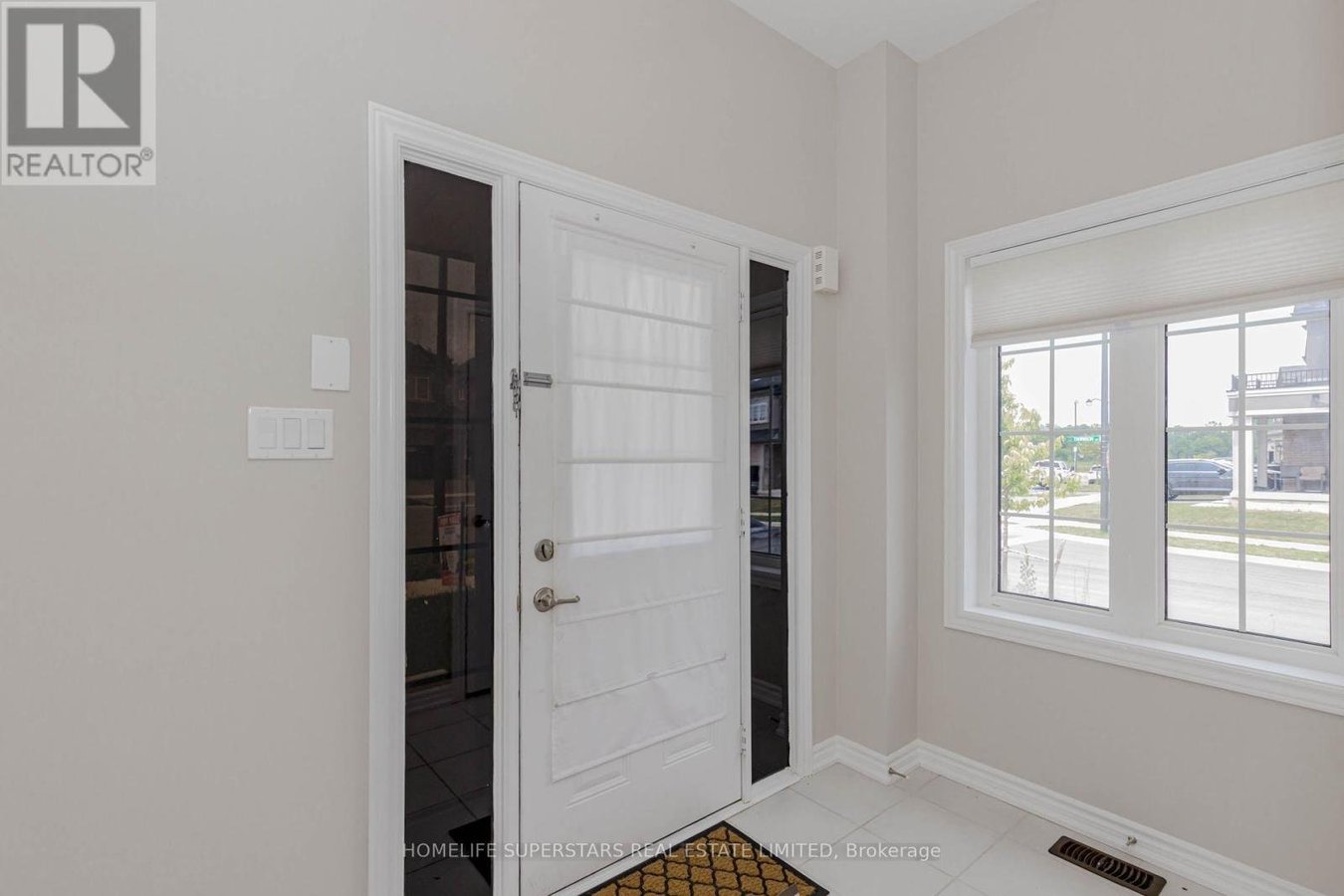 10 MACKLIN STREET - Photo 4