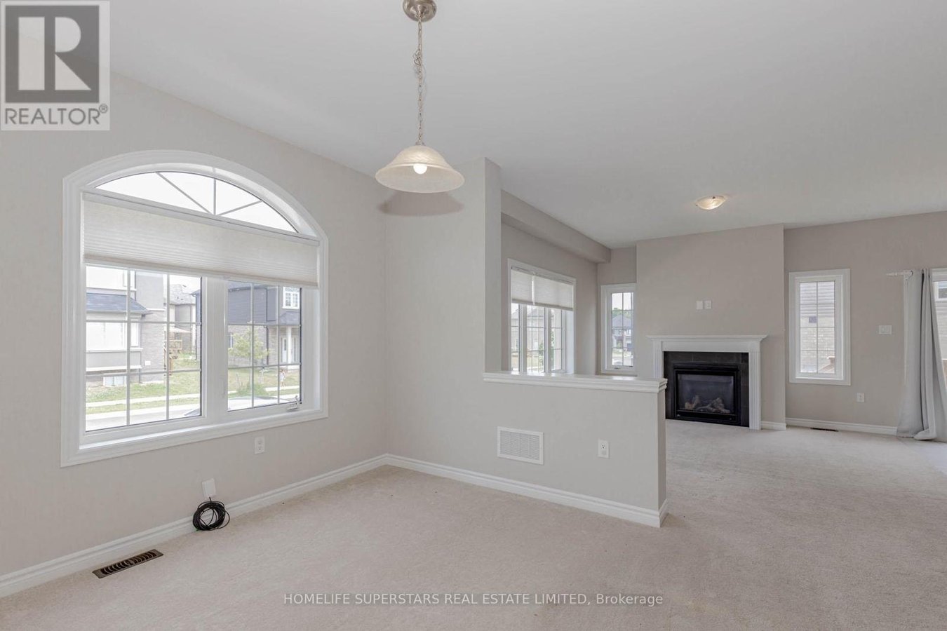 10 MACKLIN STREET - Photo 7