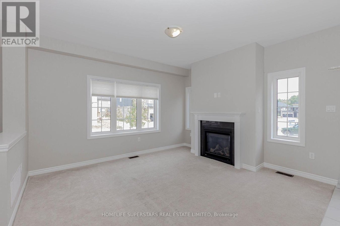 10 MACKLIN STREET - Photo 12