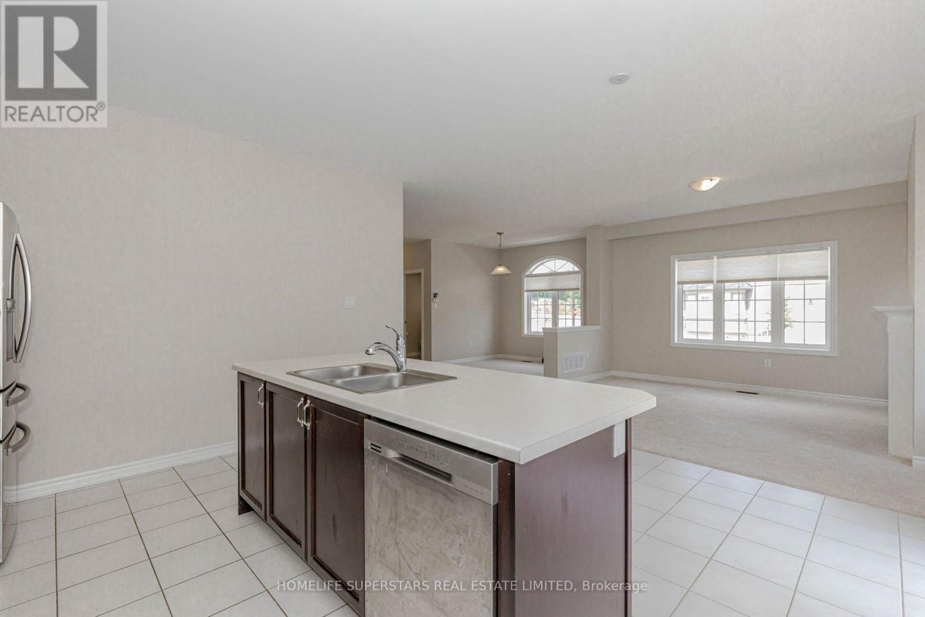 10 MACKLIN STREET - Photo 22