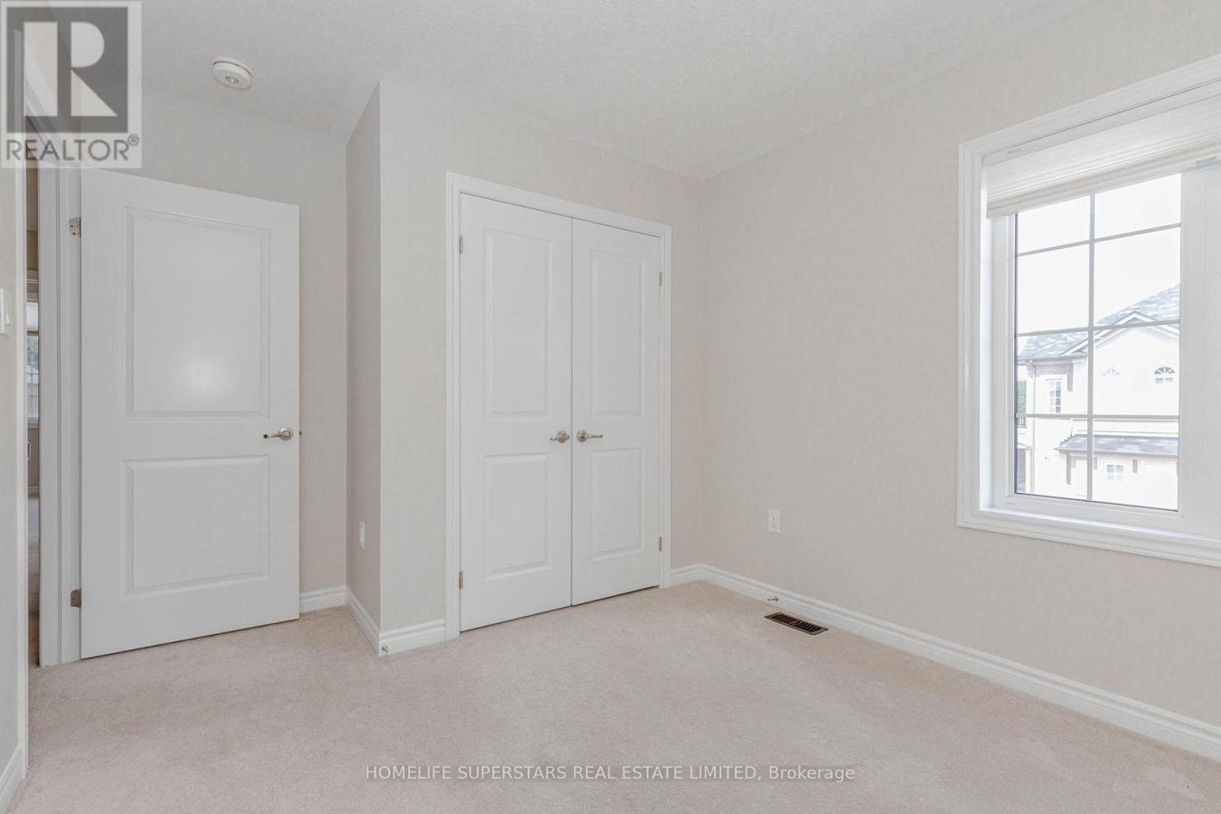 10 MACKLIN STREET - Photo 34
