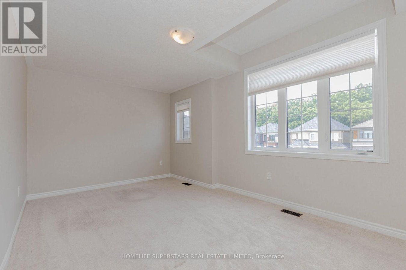 10 MACKLIN STREET - Photo 37