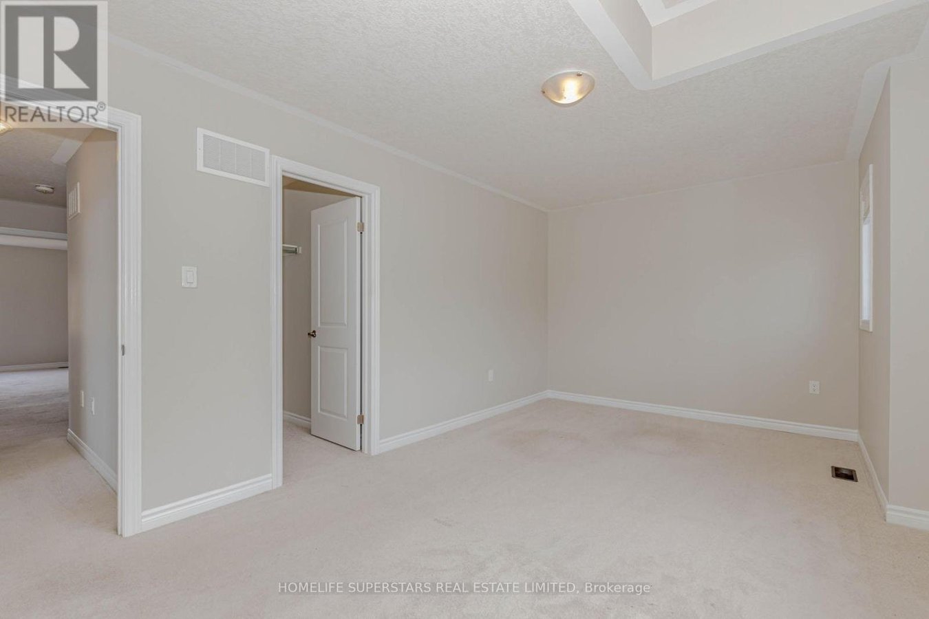 10 MACKLIN STREET - Photo 38