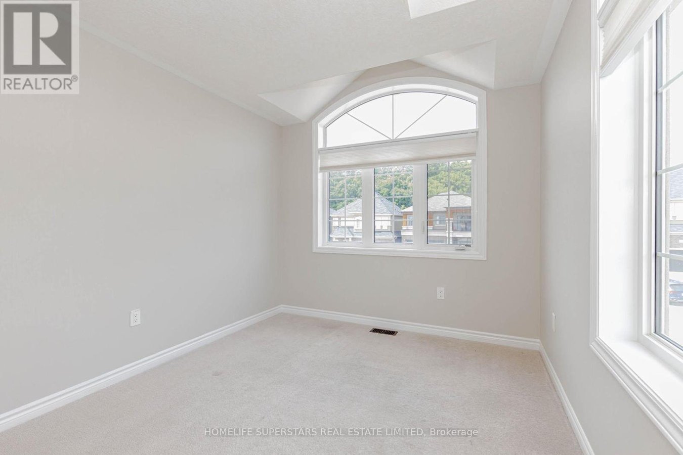 10 MACKLIN STREET - Photo 42