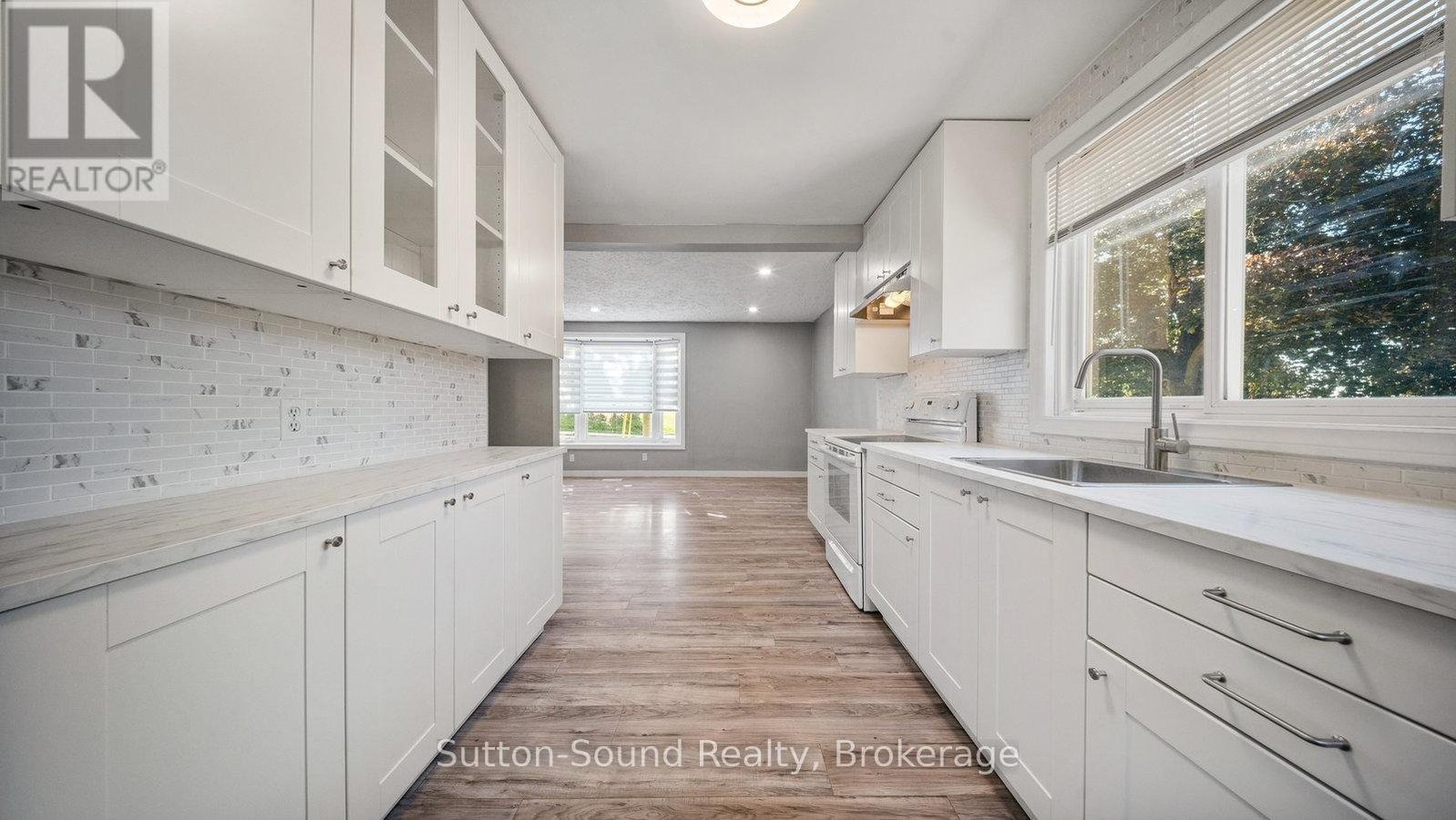 370 GREY STREET - Photo 4