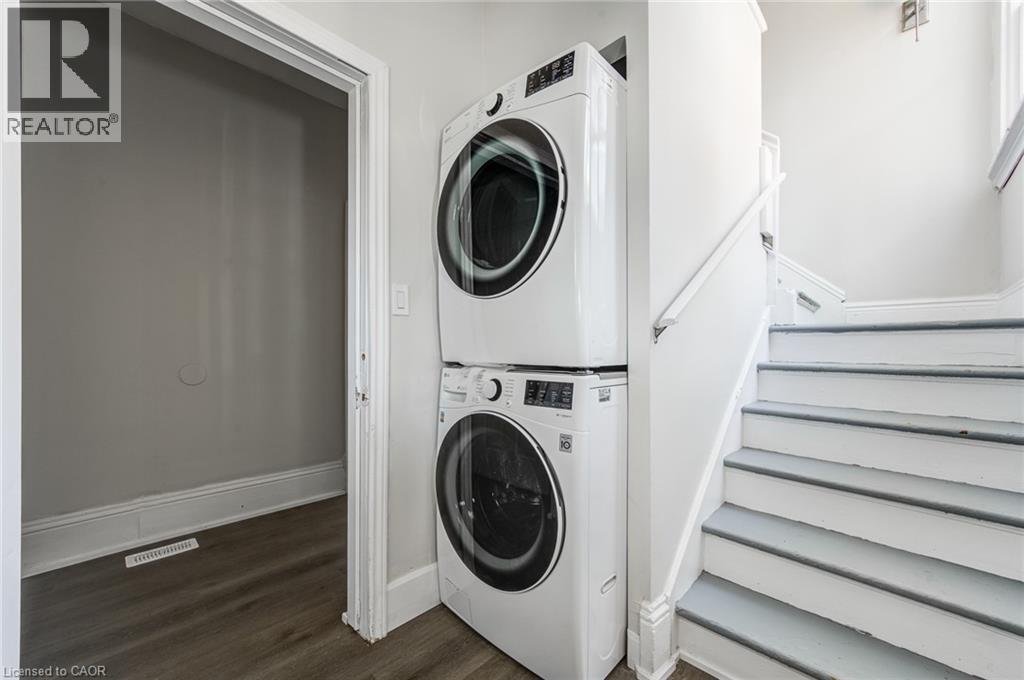 200 PARK Avenue Unit# Upper - Photo 14