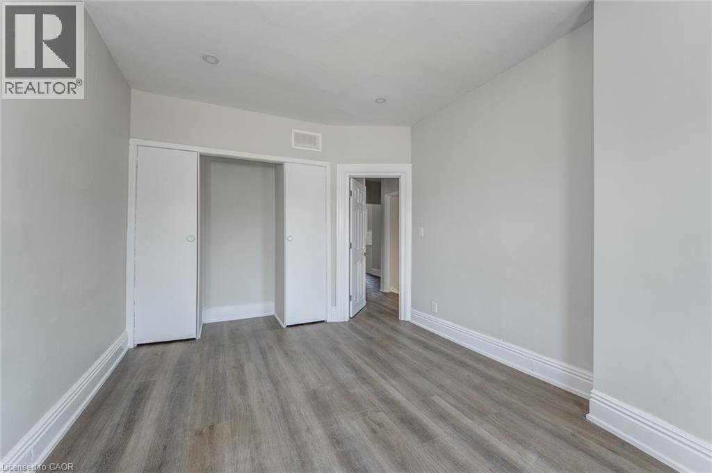 200 PARK Avenue Unit# Upper - Photo 31