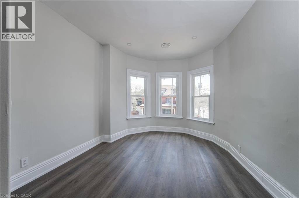 200 PARK Avenue Unit# Upper - Photo 32