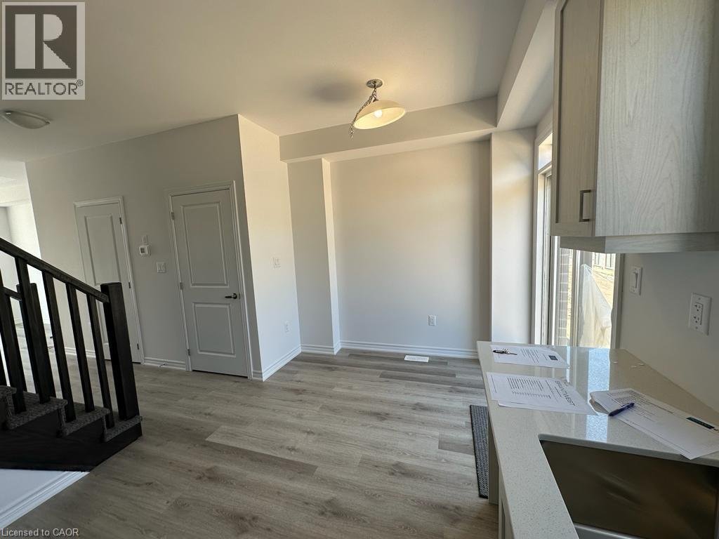 461 BLACKBURN Drive Unit# 48 - Photo 3