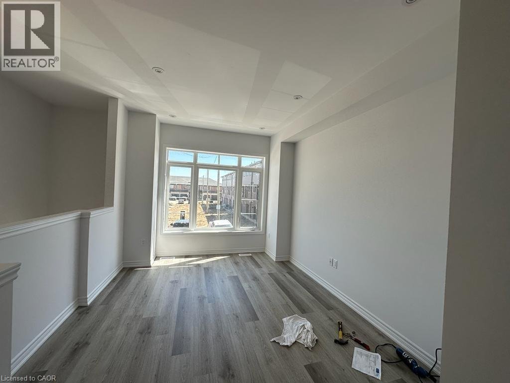 461 BLACKBURN Drive Unit# 48 - Photo 4