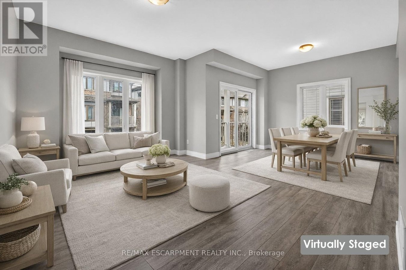 123 - 77 DIANA AVENUE - Photo 2
