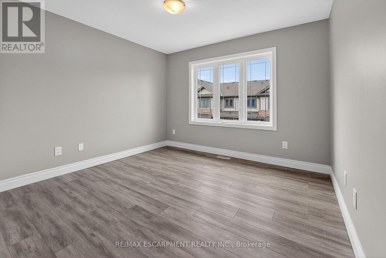 123 - 77 DIANA AVENUE - Photo 9