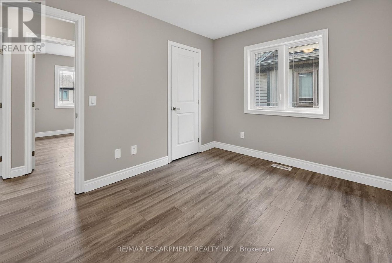 123 - 77 DIANA AVENUE - Photo 15