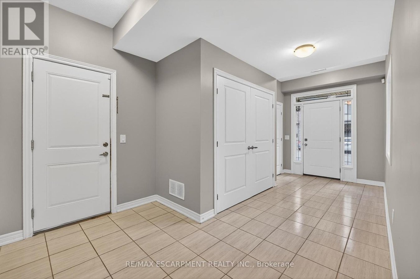 123 - 77 DIANA AVENUE - Photo 20