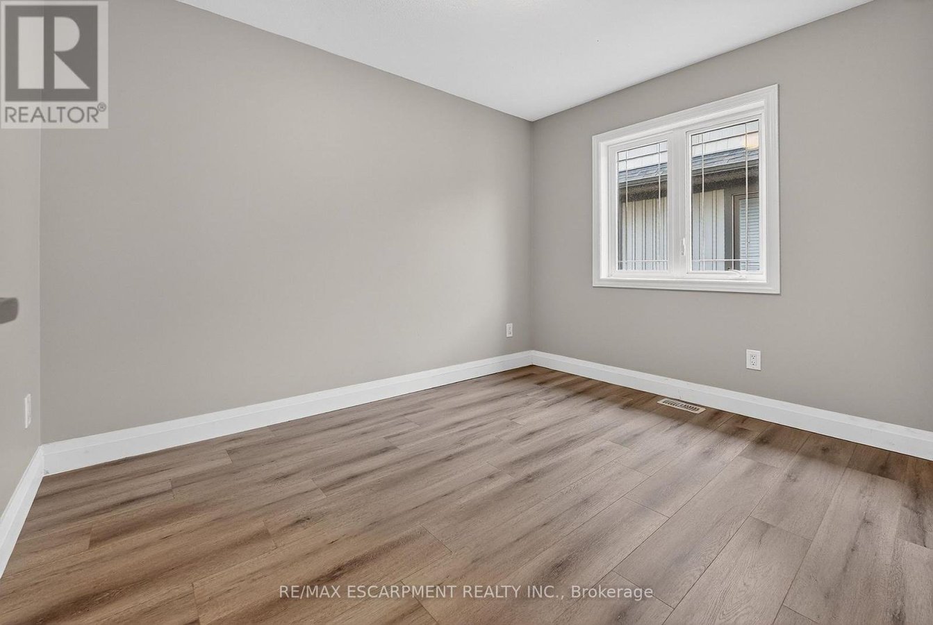 134 - 77 DIANA AVENUE - Photo 16