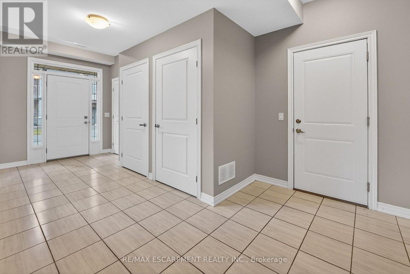134 - 77 DIANA AVENUE - Photo 23