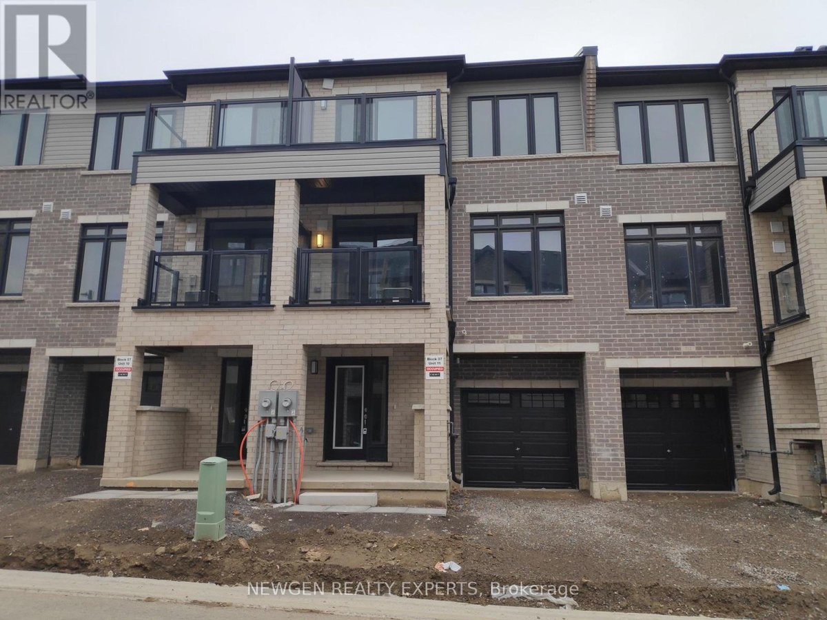 711 - 585 COLBORNE STREET E - Photo 1
