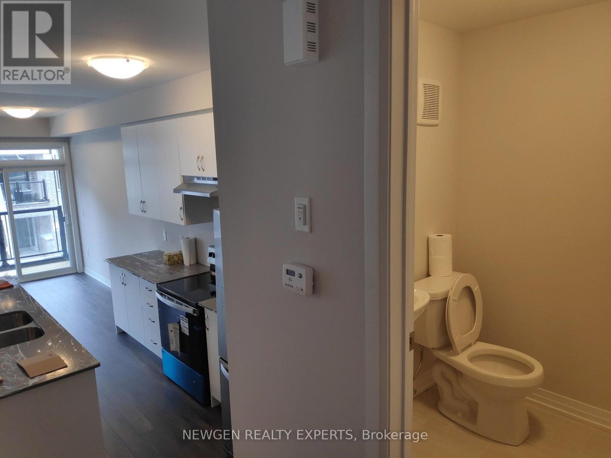 711 - 585 COLBORNE STREET E - Photo 2