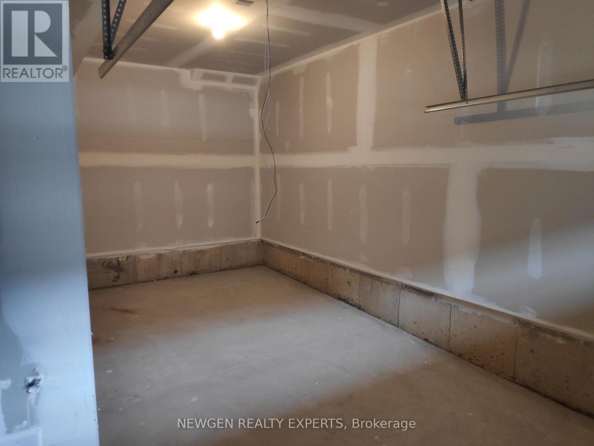 711 - 585 COLBORNE STREET E - Photo 15