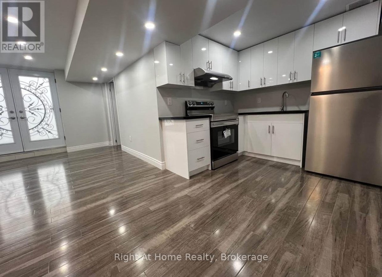 B1 - 54 PACE AVENUE - Photo 2