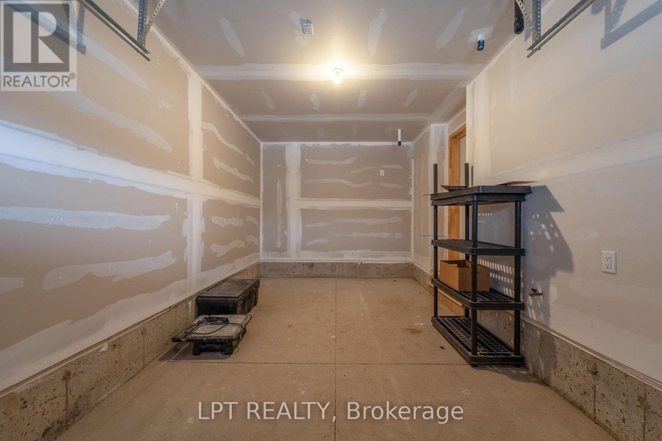 110 - 461 BLACKBURN DRIVE S - Photo 39