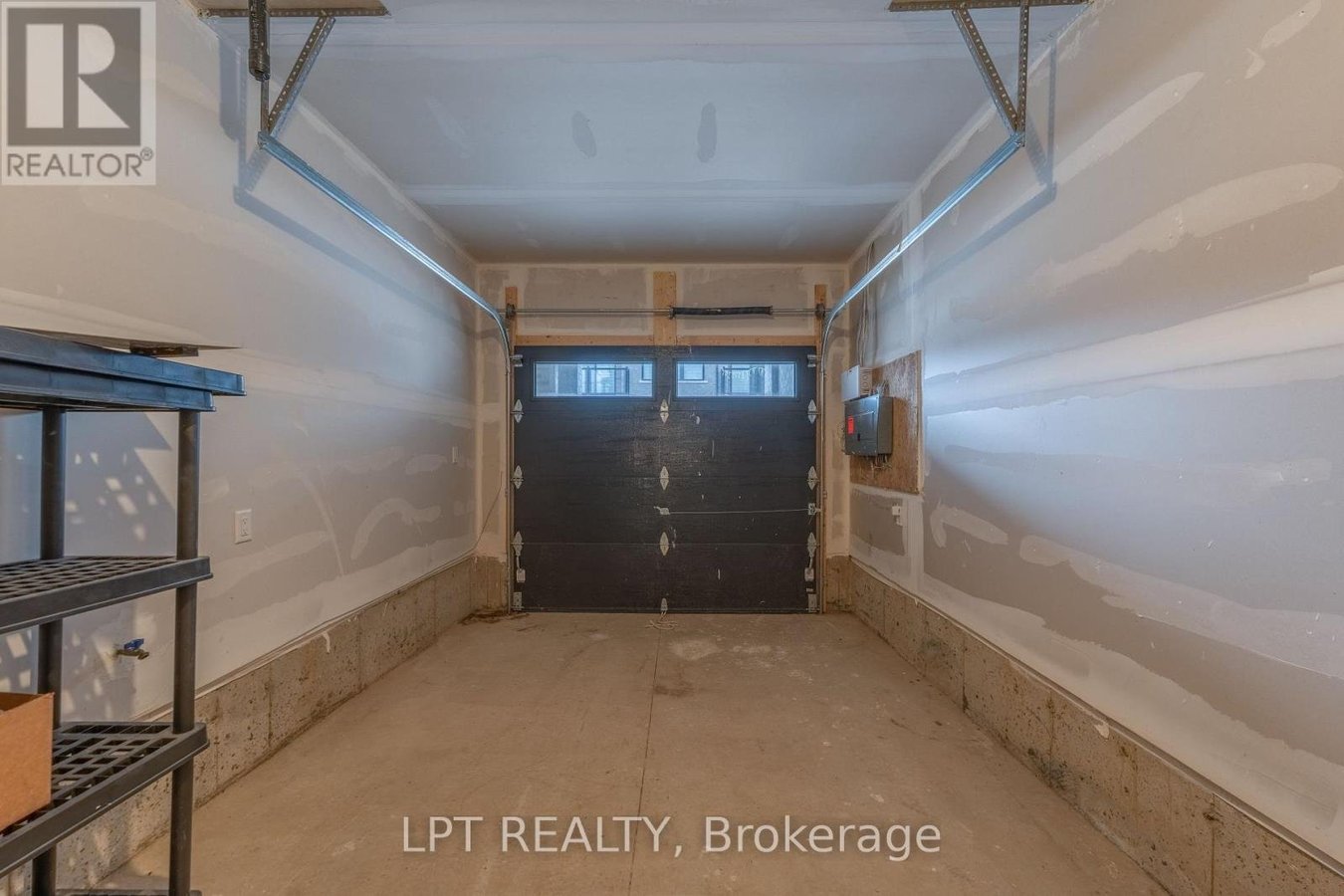 110 - 461 BLACKBURN DRIVE S - Photo 40